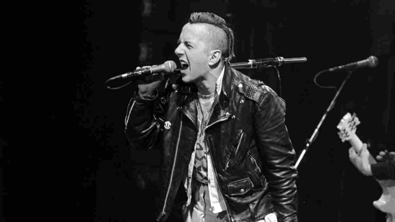 The Clash&amp;rsquo;s Joe Strummer performing onstage in 1984