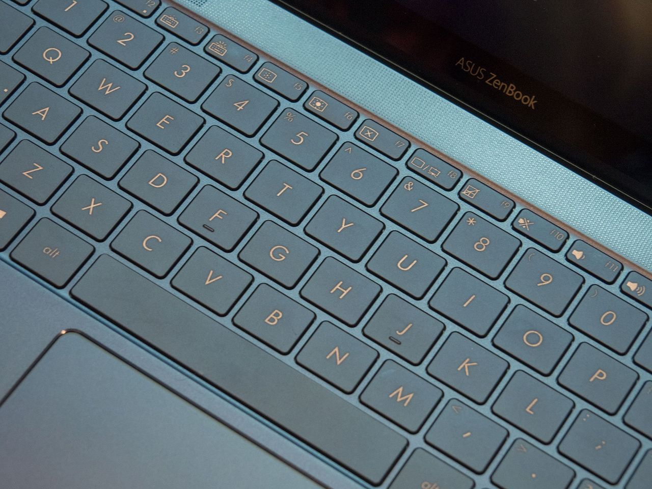 ZenBook 3