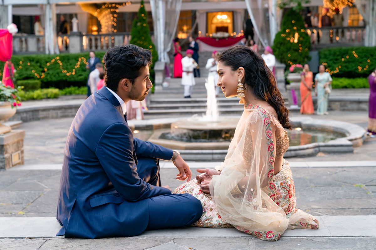 Suraj Sharma as Ravi, Pallavi Sharda as Asha