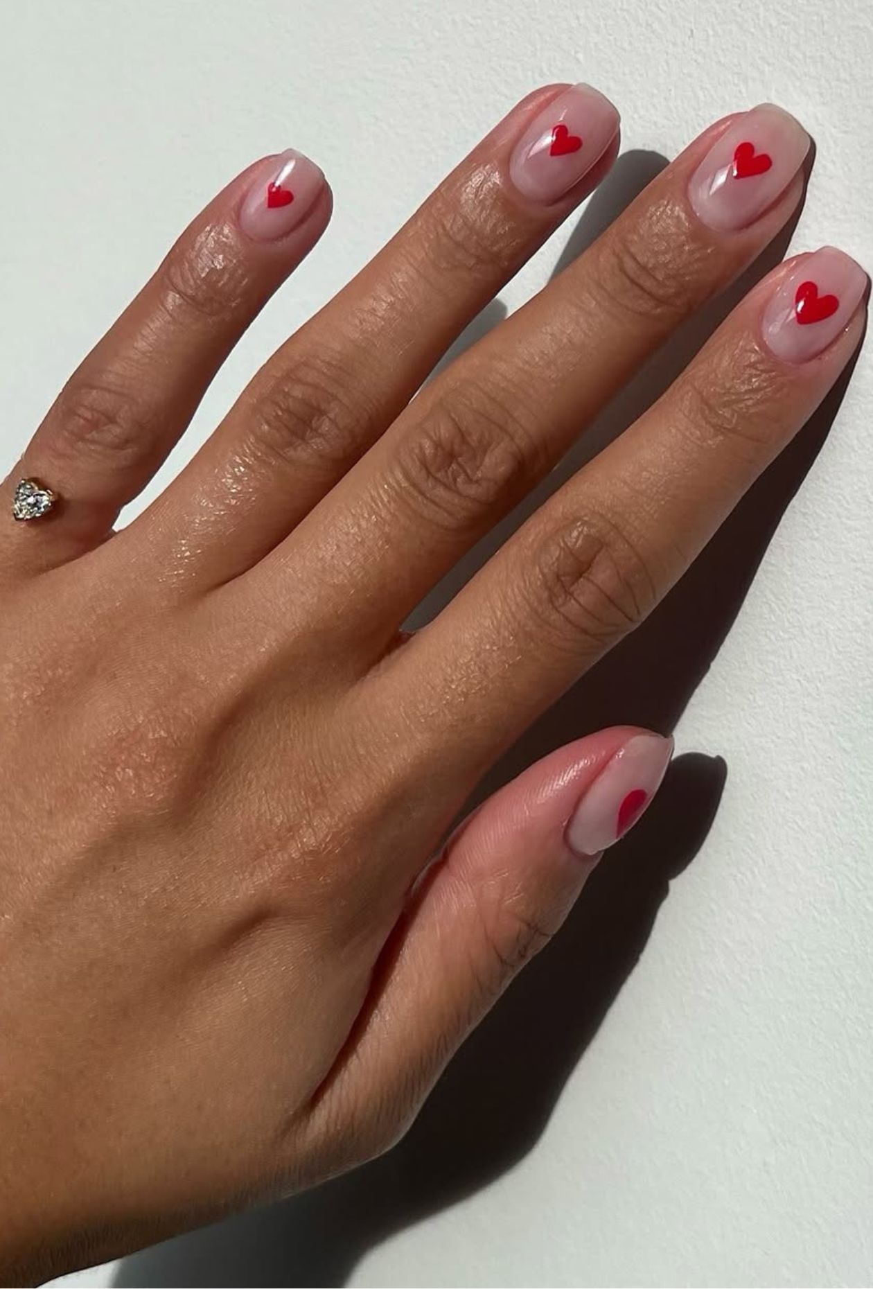 @iramshelton - Chic Red Nail Designs