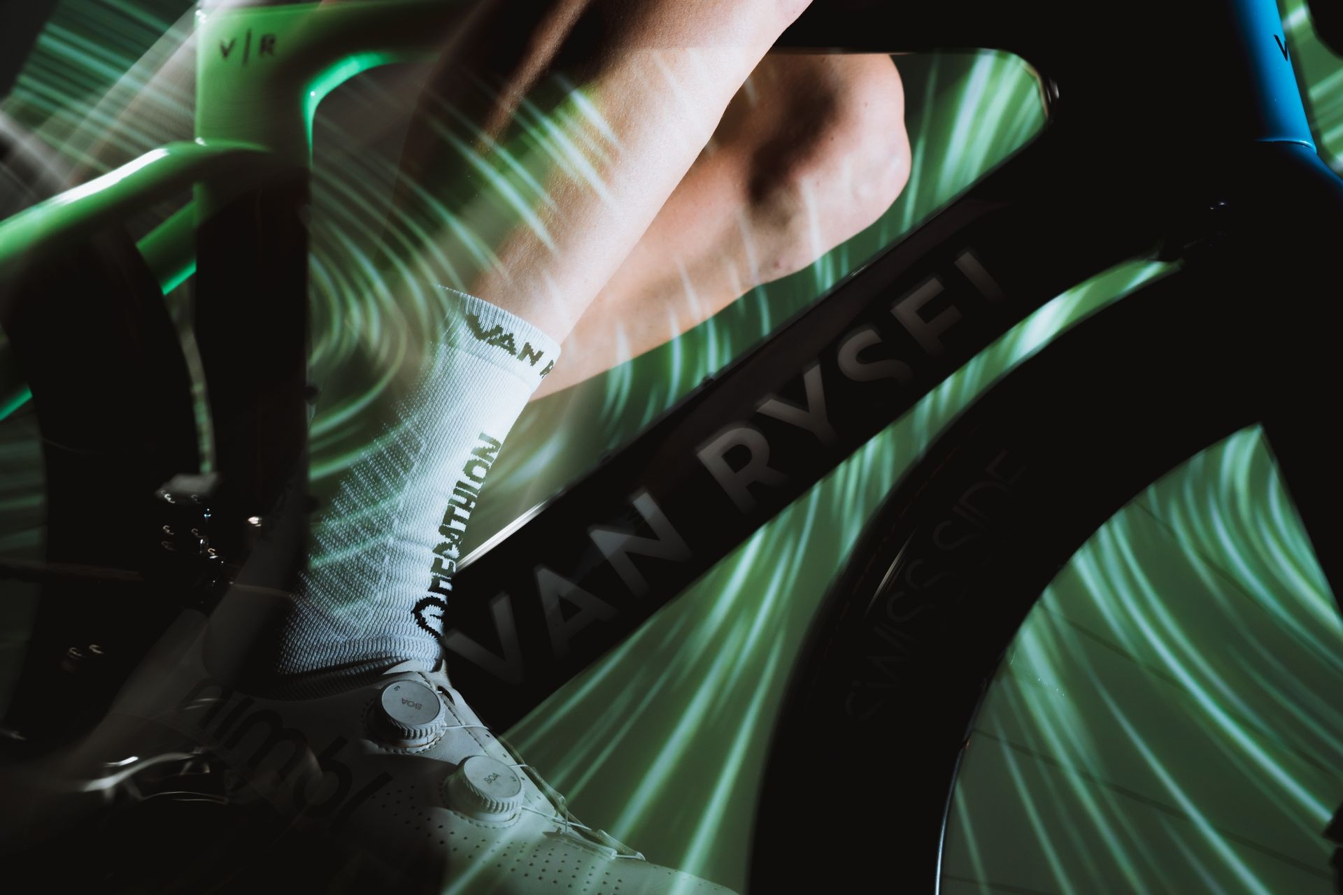 Van Rysel RCR-F aero bike close up