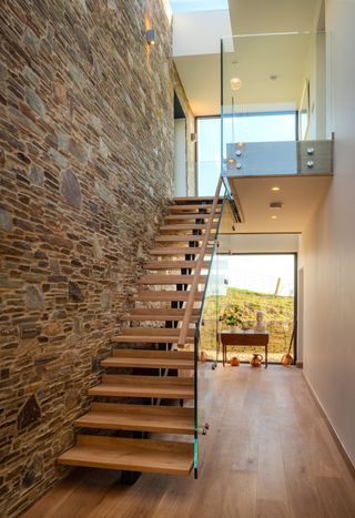 Modern wood and glass staircase ideas
