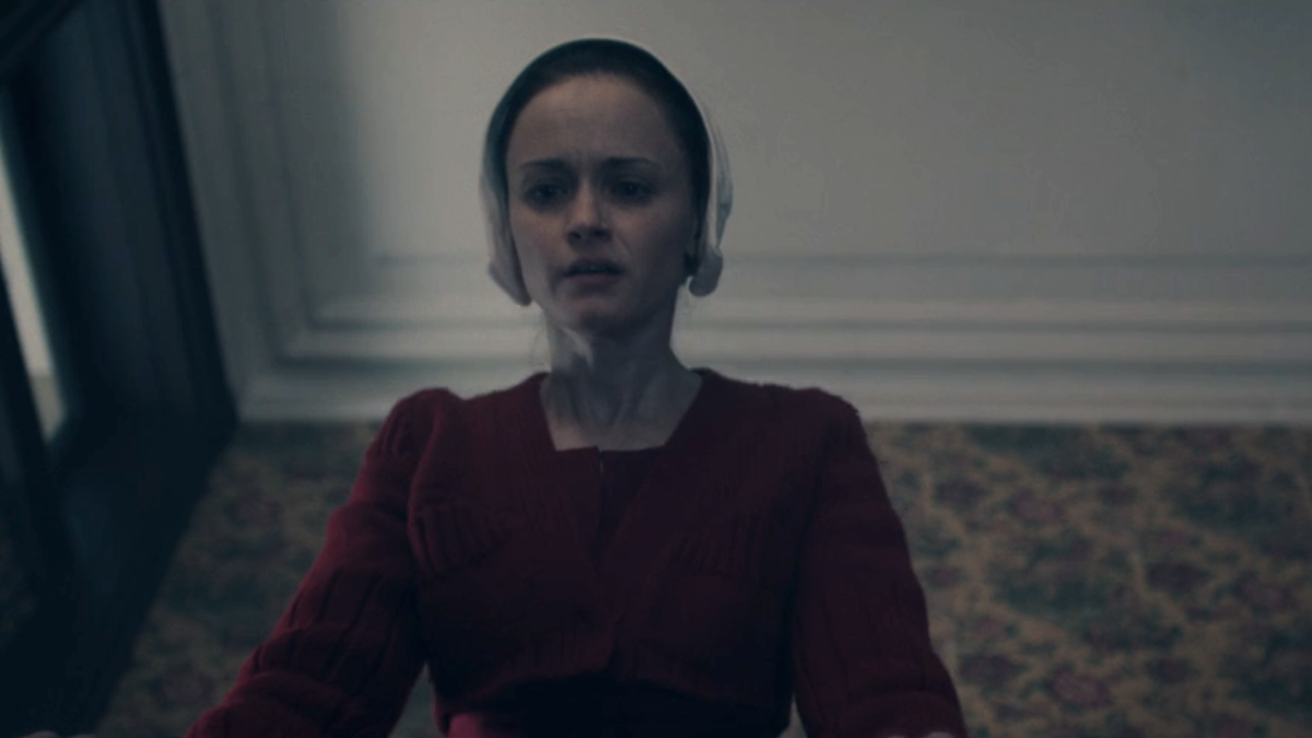 Alexis Bledel's Most Iconic Handmaid's Tale Moments Cinemablend