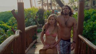 Kristen Bell and Russell Brand in Forgetting Sarah Marshall