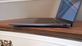 The ports on the Huawei MateBook 14s