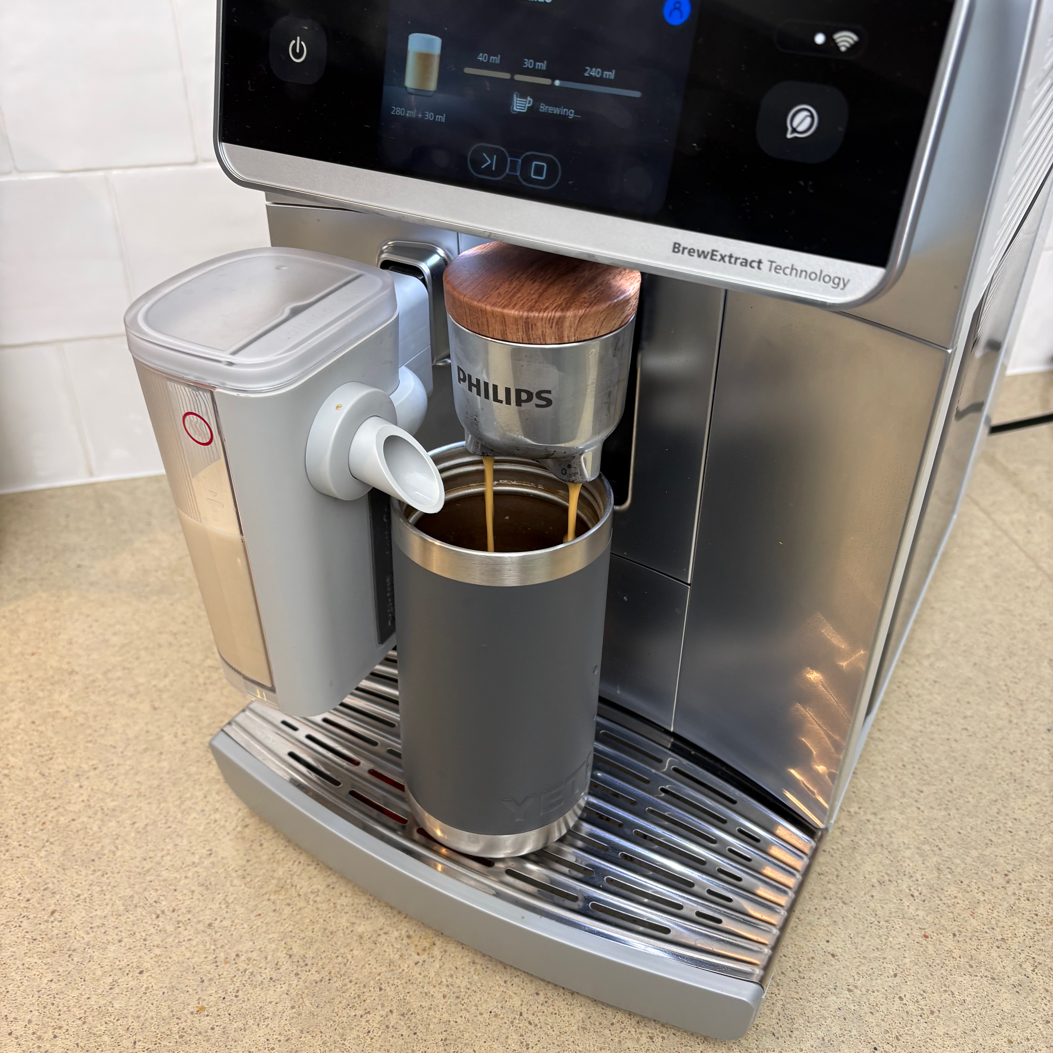 Testing the Philips Aromis coffee machine