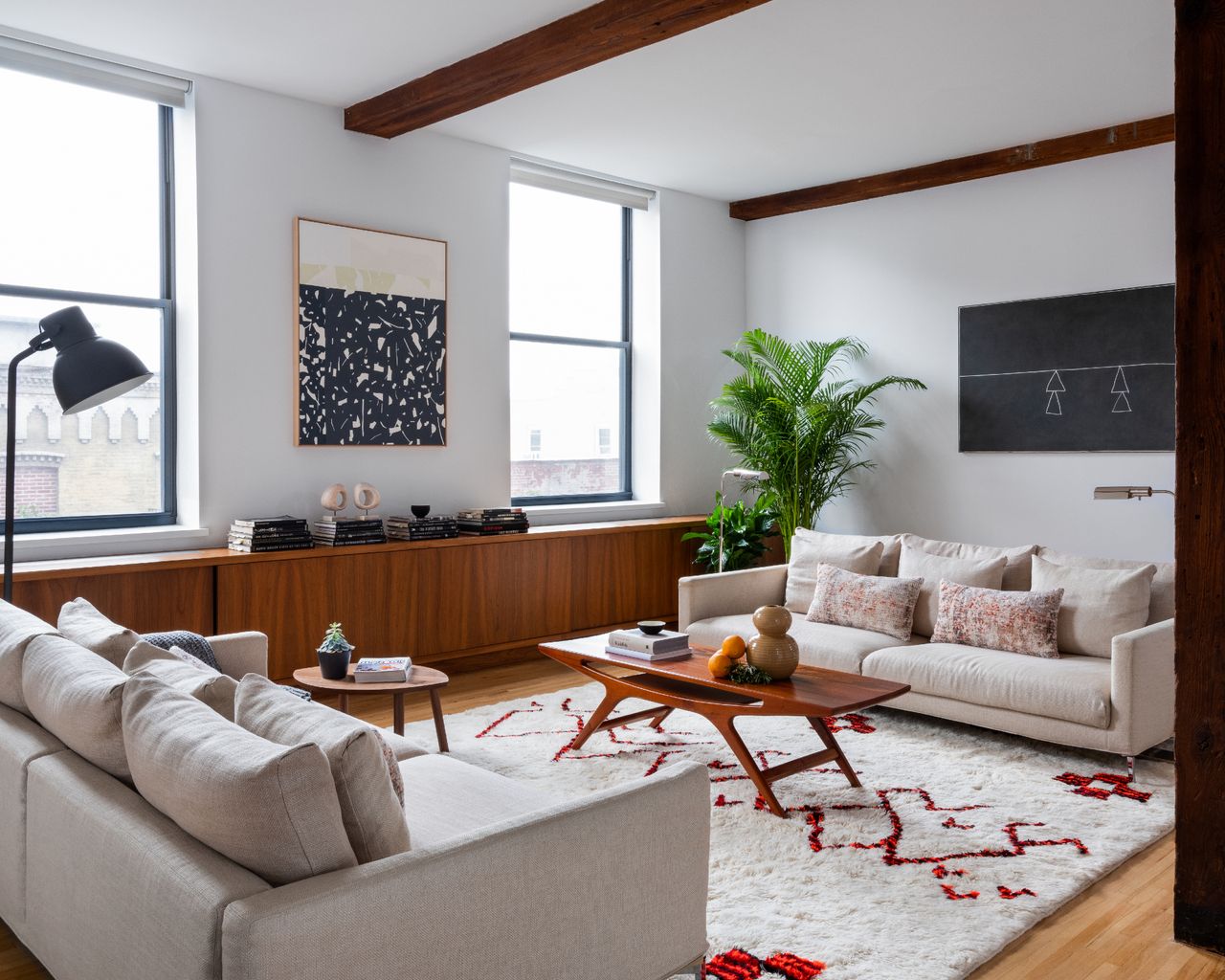 Sofa arranging mistakes: 7 layouts to avoid in a living room