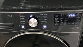 LG WM4000HBA 4.5 Cu. Ft. Smart Front Load Washer review | Top Ten Reviews