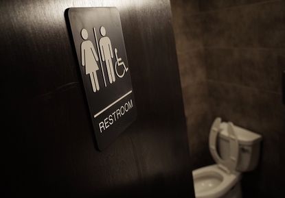 10 states are suing the federal government over transgender bathroom laws. 