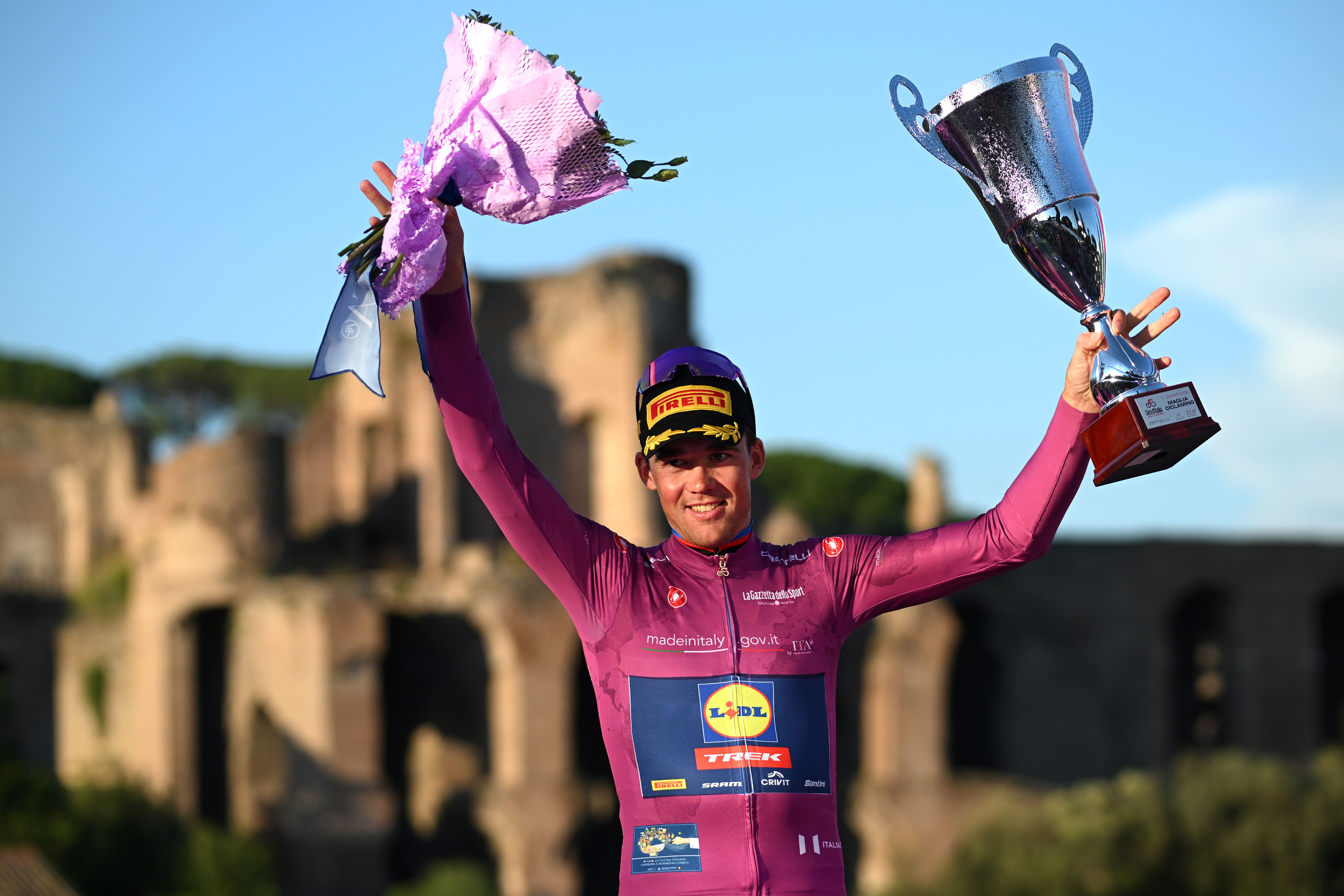 Mads Pedersen wins the Maglia Ciclamino