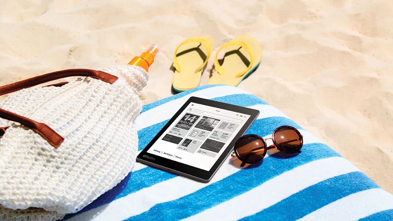 auraone_lifestyle_beachreading_homescreen_uk.jpg