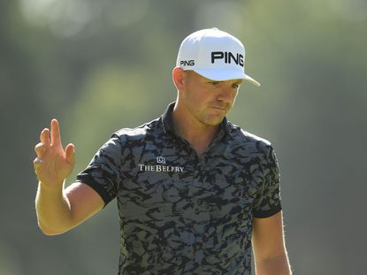 Wallace Leads The Way At Wentworth After 65