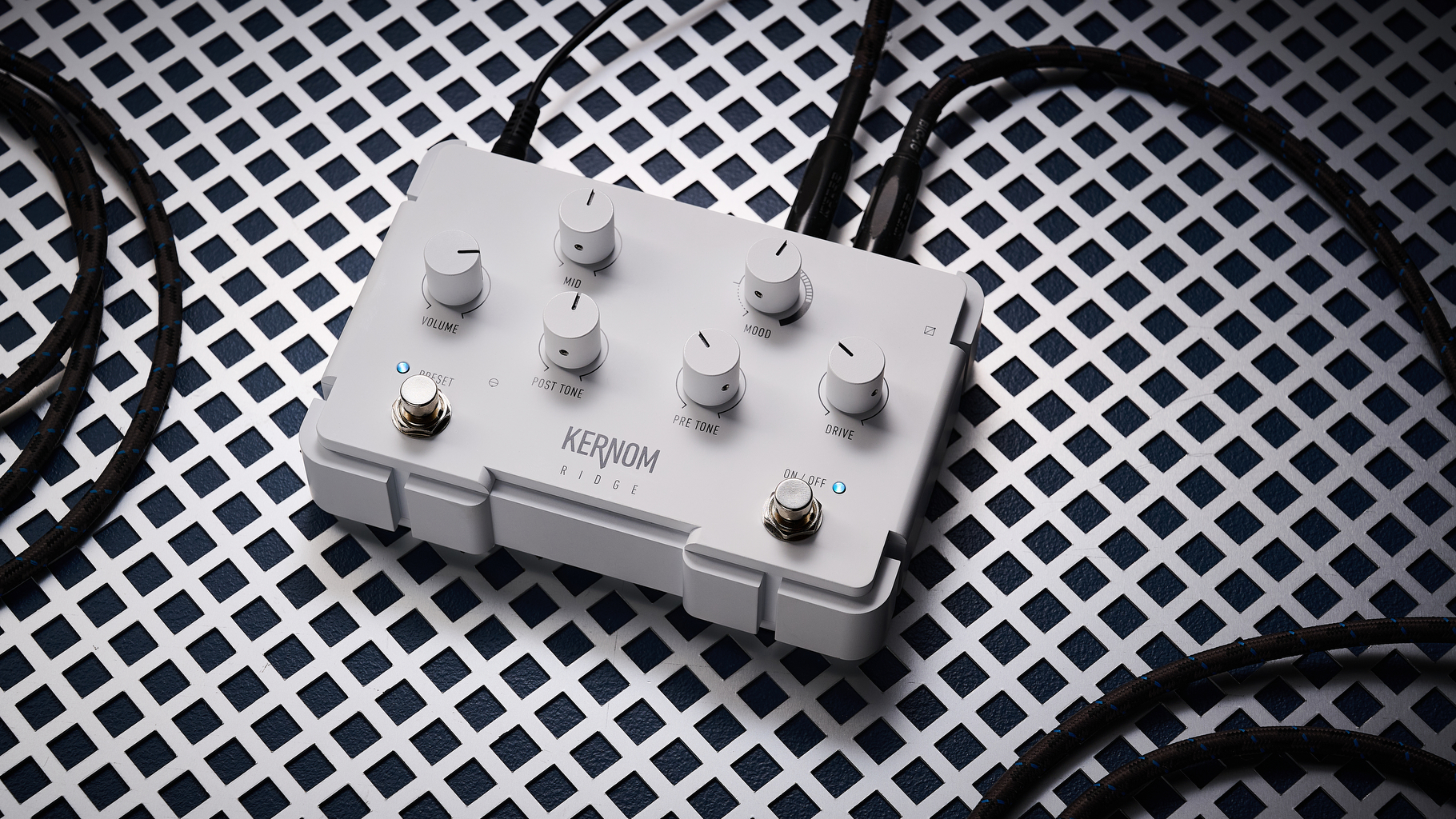 Kernom Ridge Overdrive shot on metal grate in photo studio