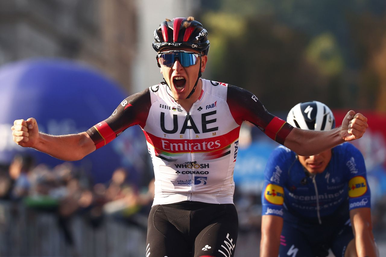 Il Lombardia 2021 - 115th Edition - Como - Bergamo 239 km - 09/10/2021 - Tadej Pogacar (SLO - UAE Team Emirates) - Fausto Masnada (ITA - Deceuninck - Quick-Step) - photo Luca Bettini/BettiniPhoto&Acirc;&copy;2021
