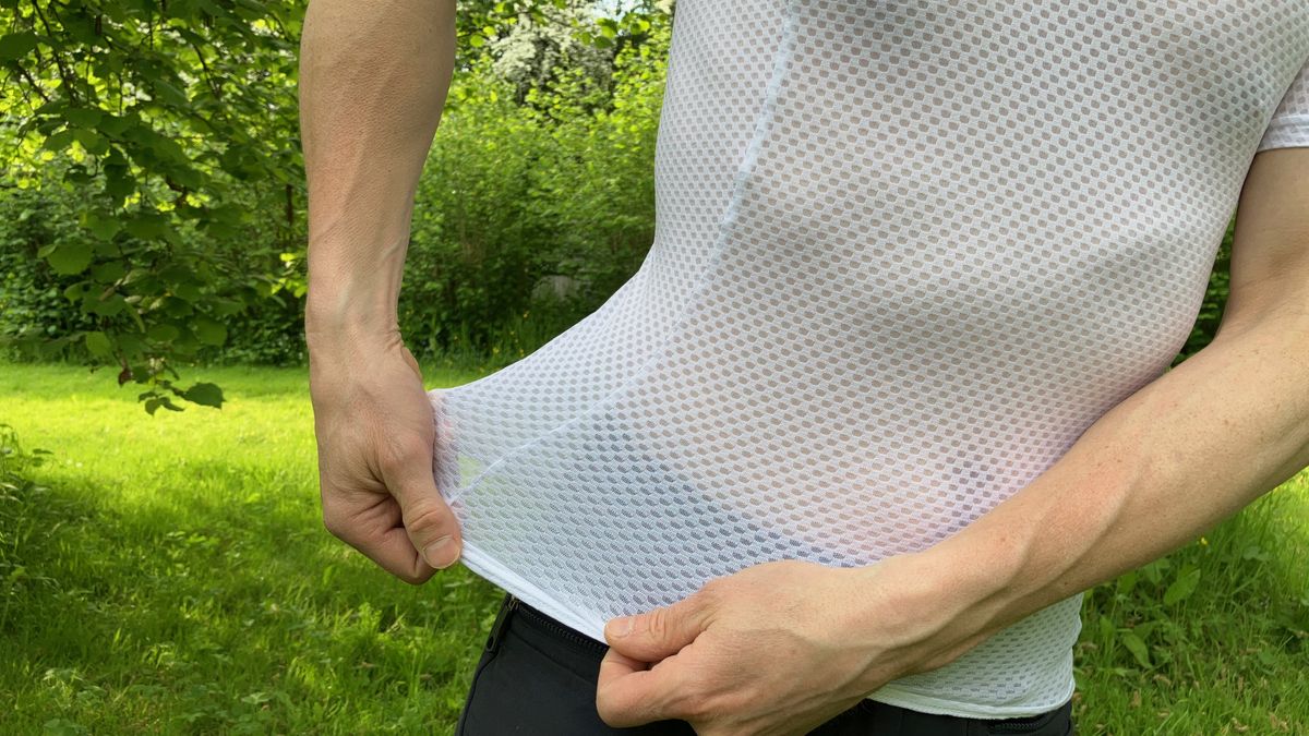 Castelli Pro Issue Base Layer review Bike Perfect