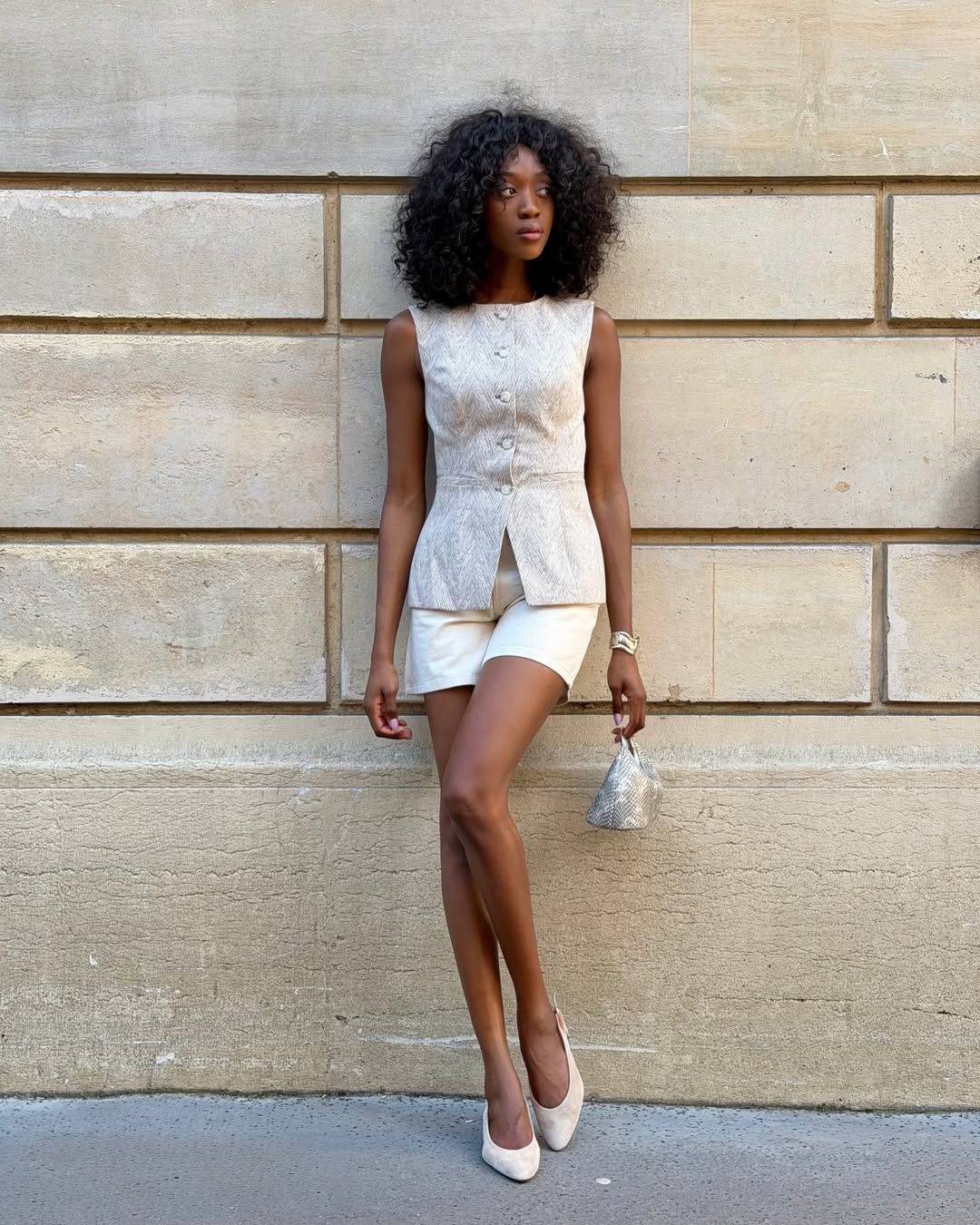 French Girl Summer Outfits With Shorts