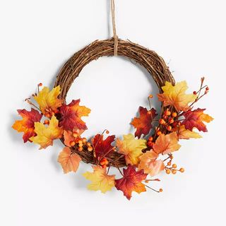 A simple autumn wreath with maple leaves