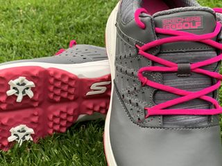 Fantastic Traction on the sole with replaceable Soft Spikes