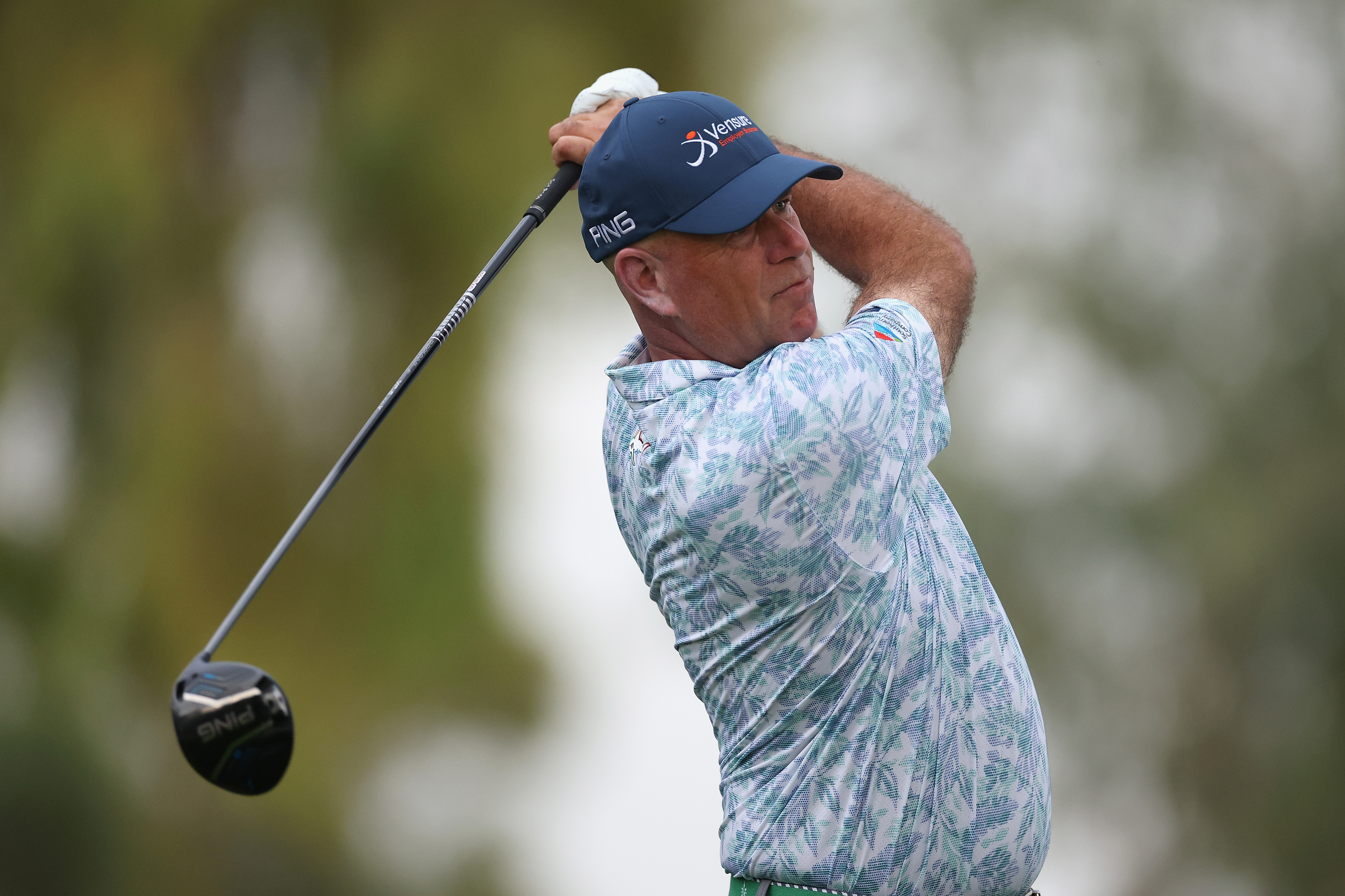 Stewart Cink hits a driver off the tee