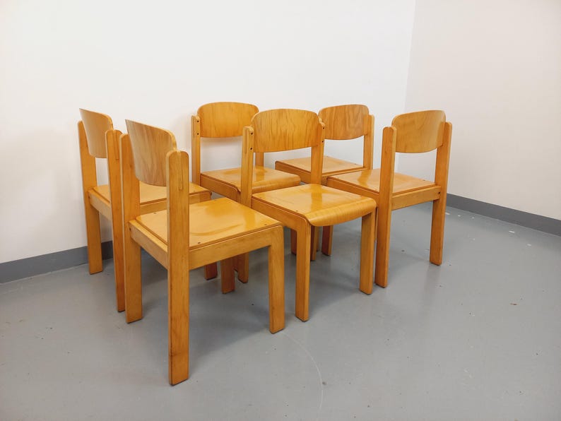 Set of 6 Minimalist Vintage Beechwood Chairs From the 70s and 80s