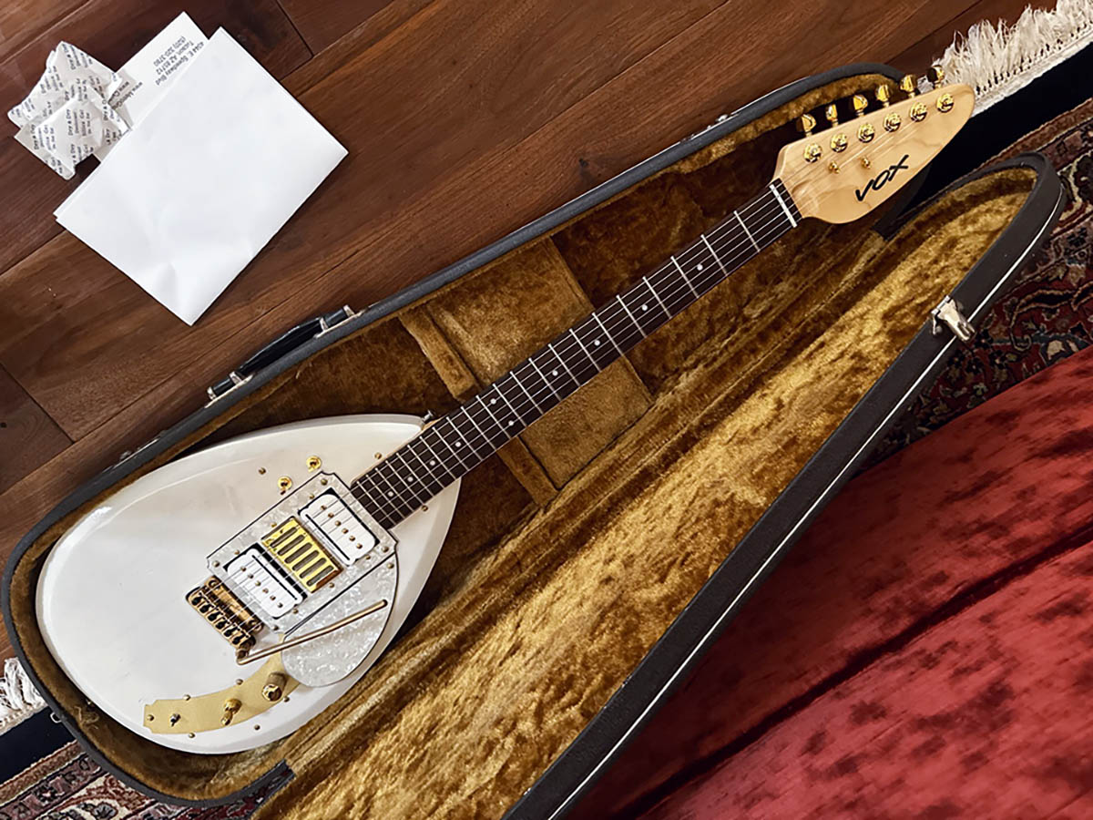 Joe Perry's Vox Teardrop