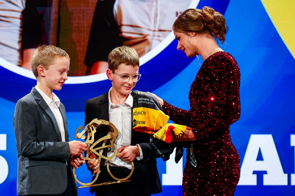 Mats and Milan and Belgian Lotte Kopecky pictured during the 'Flandrien' award ceremony for the best Belgian cyclist of the 2024 cycling season, organized by newspaper 'Het Nieuwsblad', Tuesday 05 November 2024 in Middelkerke. BELGA PHOTO DAVID PINTENS (Photo by DAVID PINTENS / BELGA MAG / Belga via AFP)