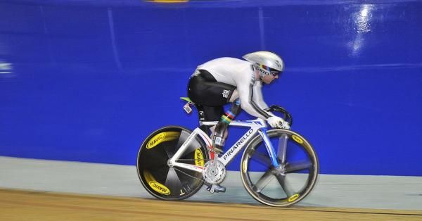 World and ParaOlympic champion Jody Cundy (Science in sport) in action