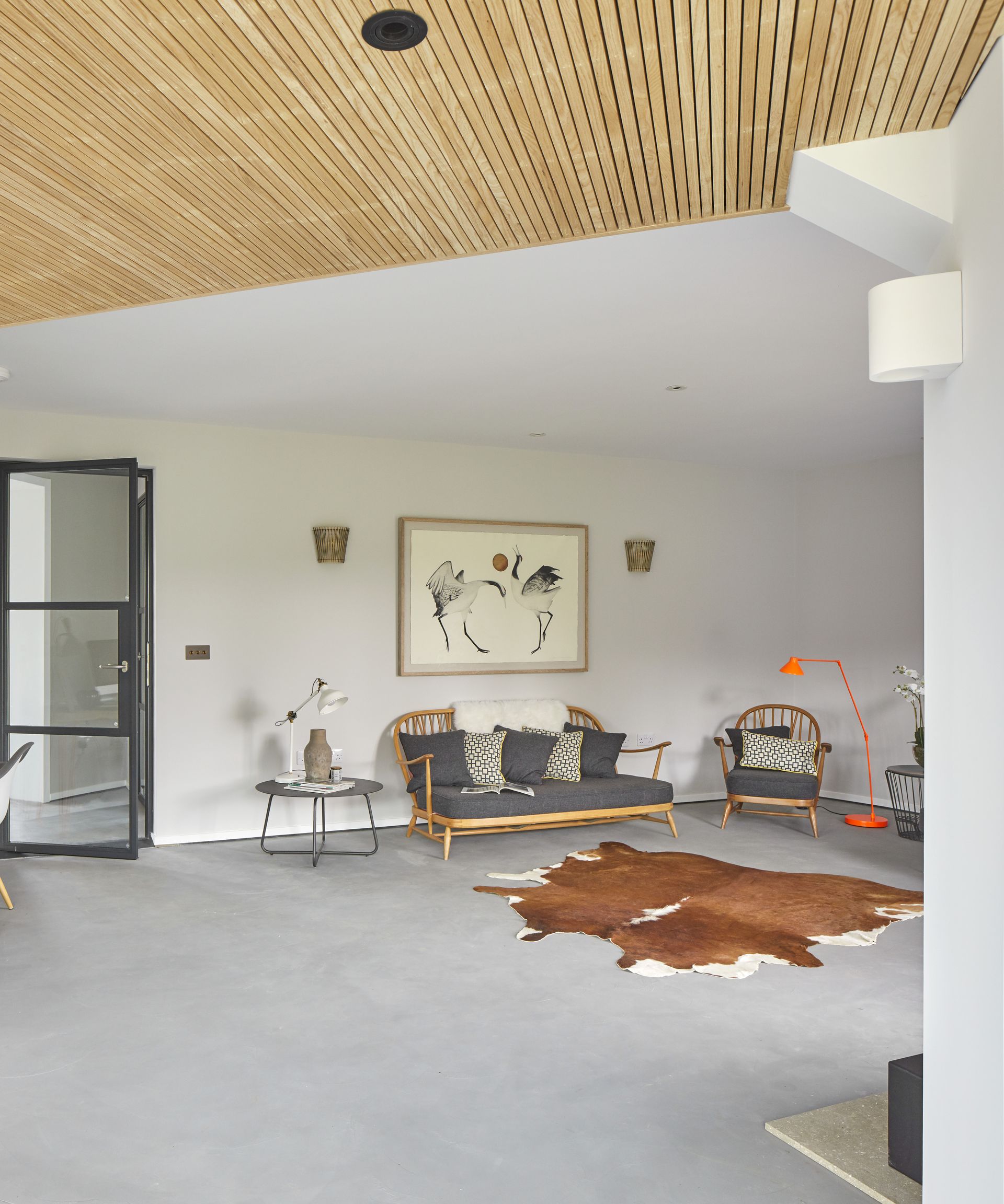 Tour two converted grain silos in the English countryside Livingetc