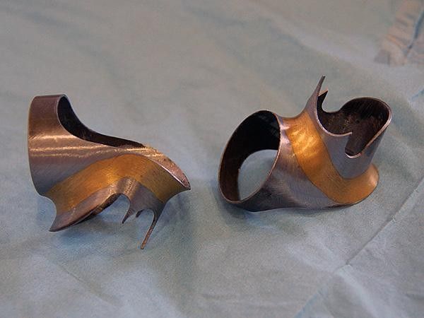 The custom lugs are fully handbuilt by renowned framebuilder Mark Nobilette, who also brazes the tubes.