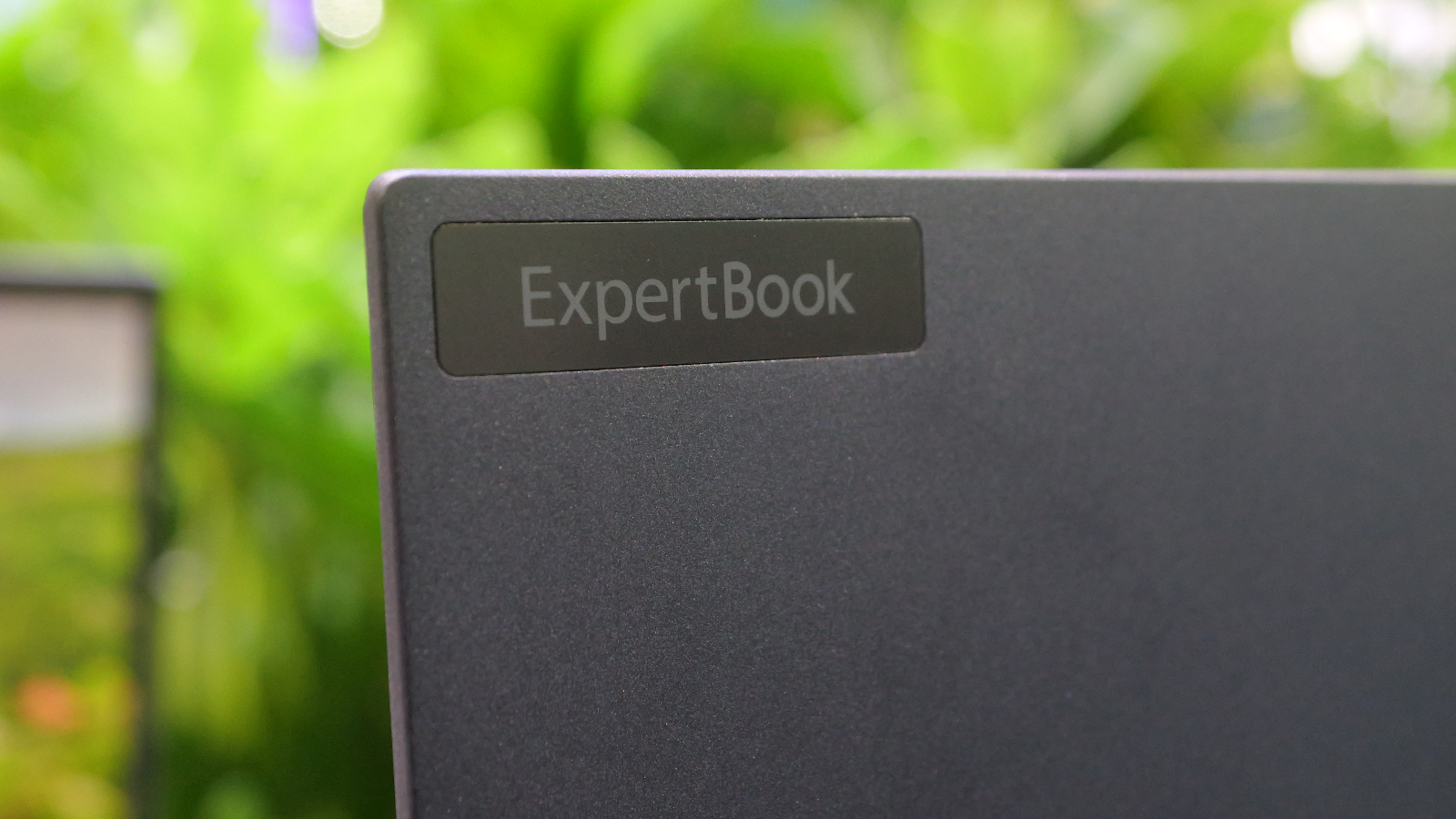Asus ExpertBook B9 OLED: Kesan pertama kami langsung dari Computex 2023