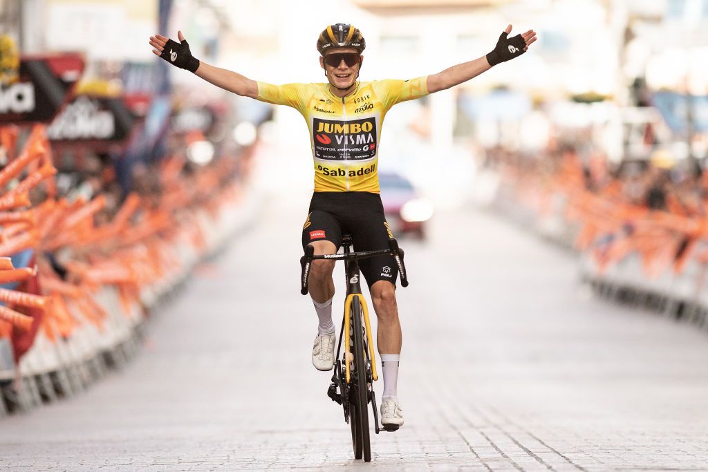 Jonas Vingegaard celebrating his win on the final stage of the 2023 Itzulia Basque Country