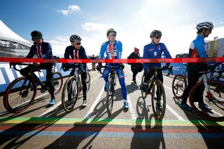 Team Relay - Italy secure victory in test team relay at Cyclo-cross World Championships