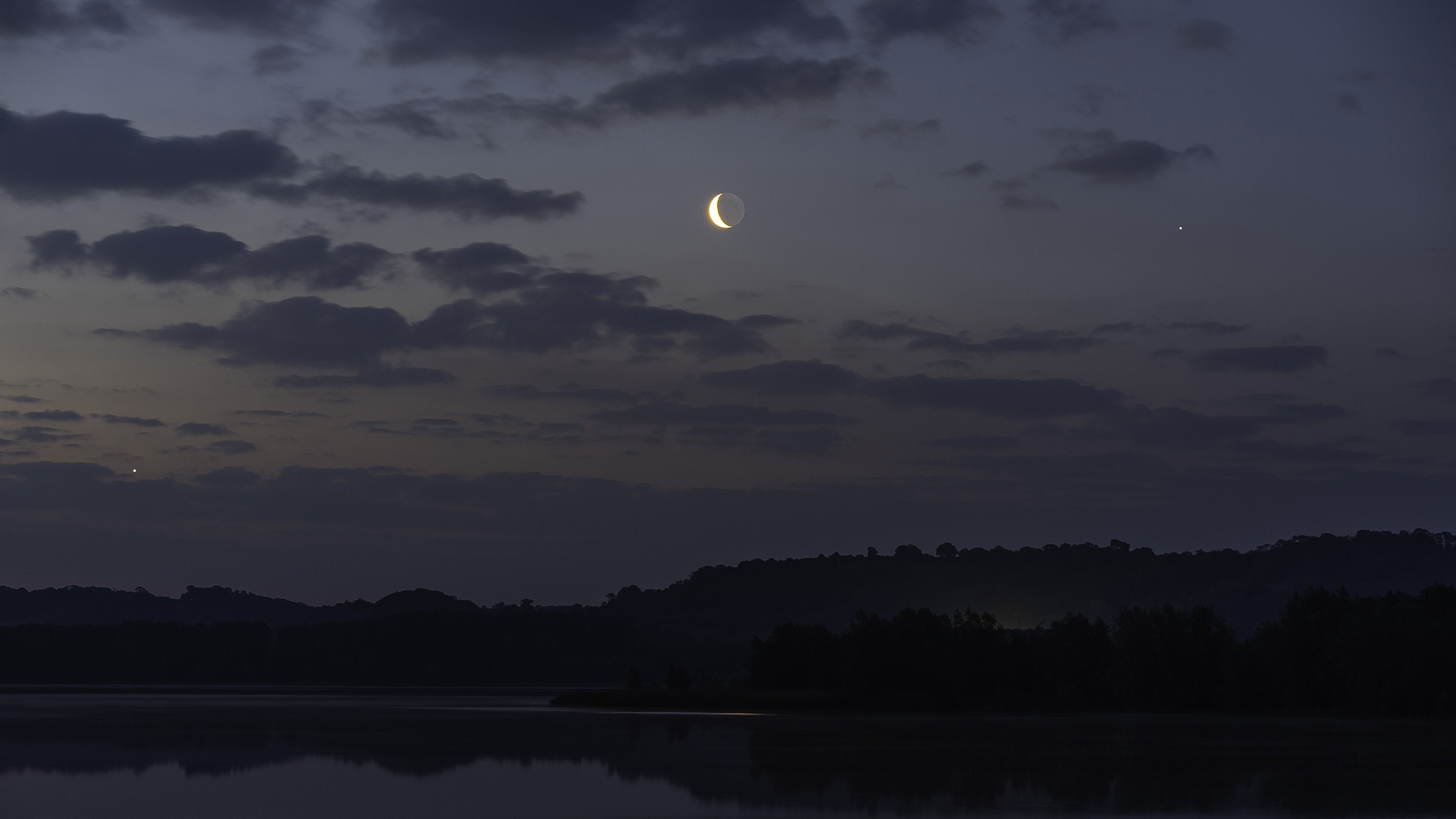 It was a race against the rising sun as astrophotographer Josh Dury captured a fleeting cosmic moment before dawn’s light washed the scene away.