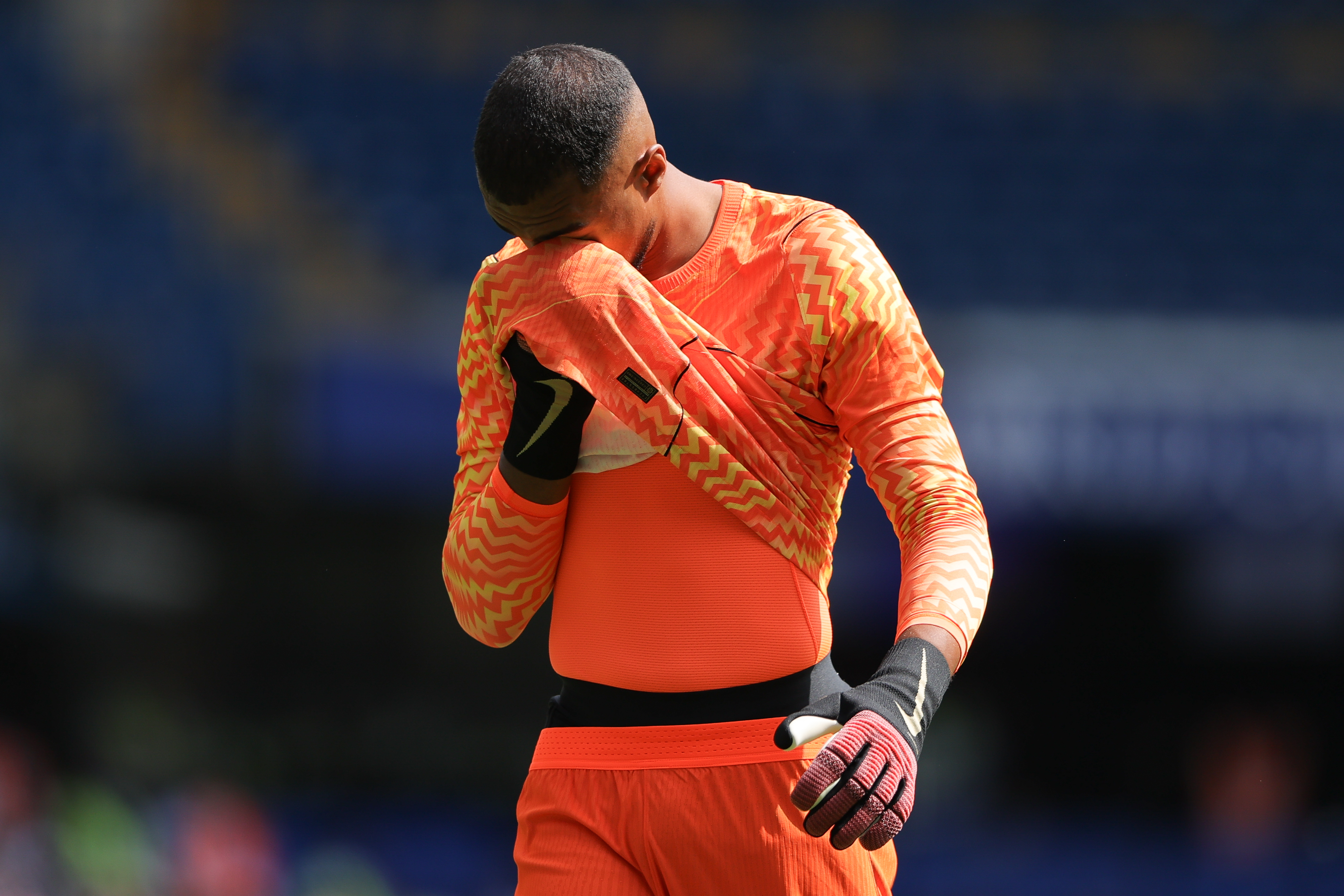 LONDON, ENGLAND - AUGUST 15: Robert Sanchez of Chelsea reacts during the pre-season friendly match between Chelsea and Real Sociedad at Stamford Bridge on August 15, 2026 in London, England. (Photo by James Gill - Danehouse/Getty Images)