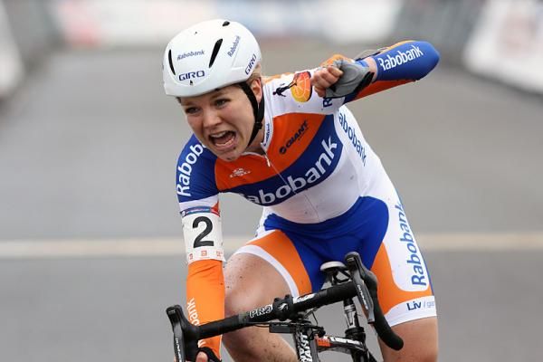 An ecstatic Sanne van Paassen (Rabobank Women Cycling) has won the first round of the World Cup.