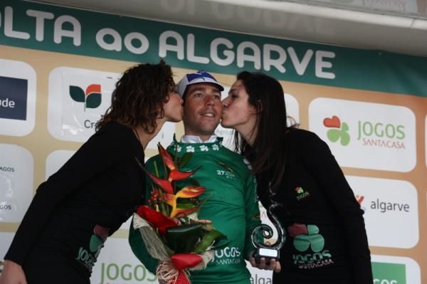 Ricardo Mestre (Tavira) leads the mountains classification.
