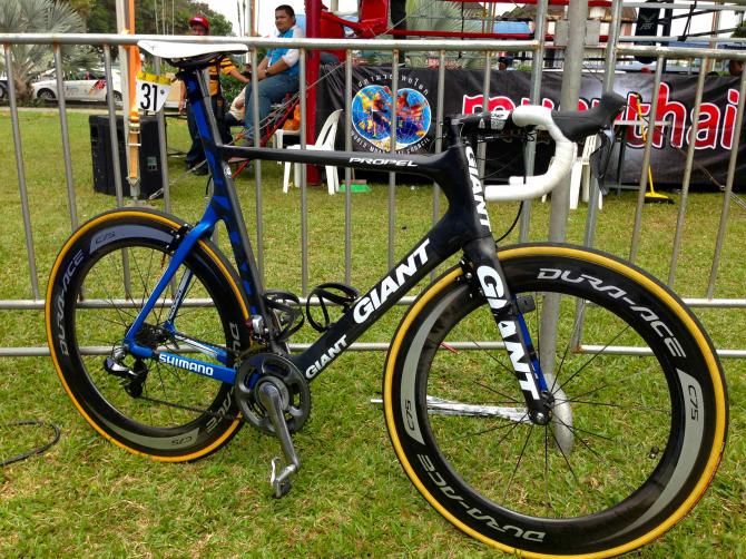 Theo Bos' (Blanco) Giant Propel used for the win in the first stage at Tour de Langkawi