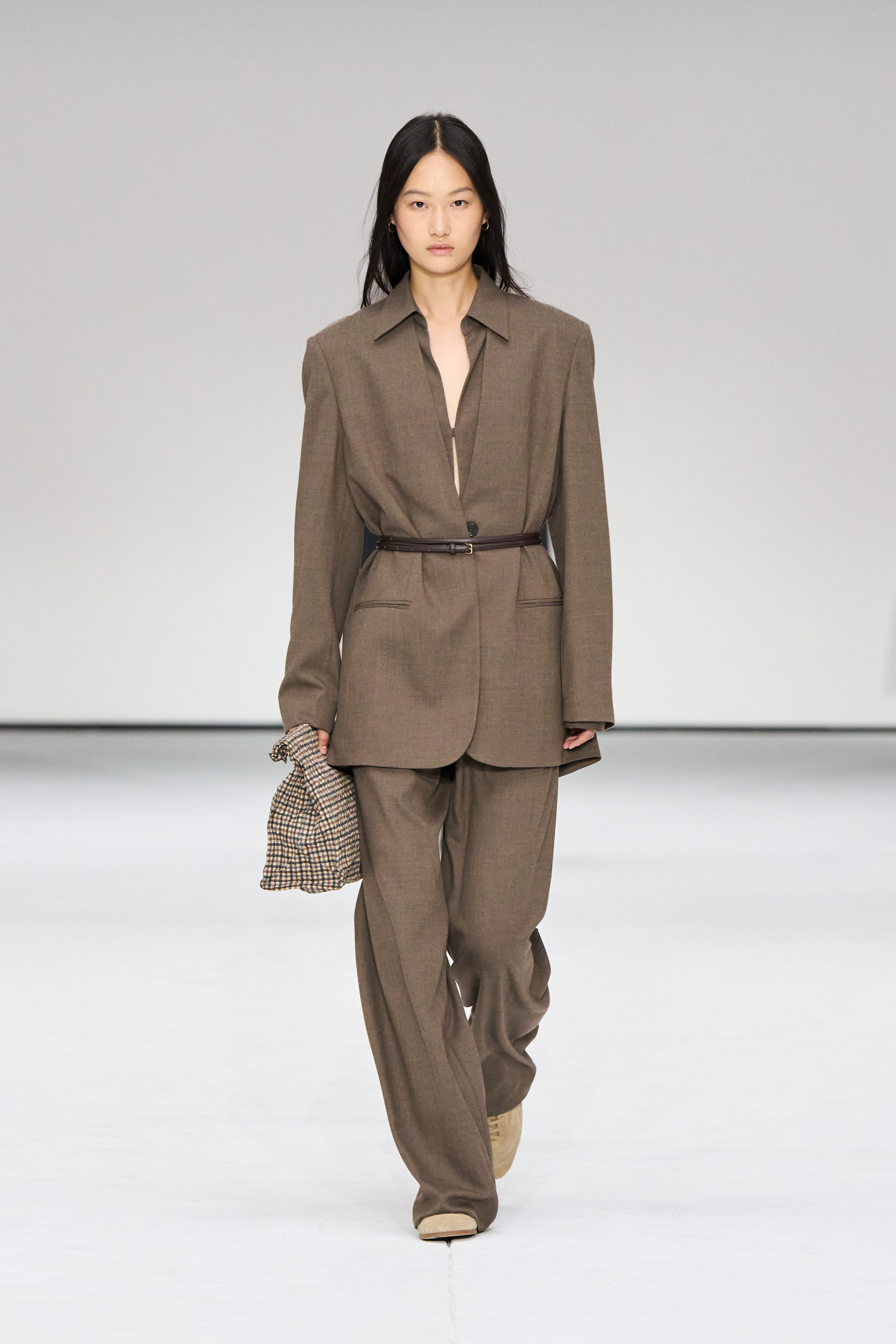 Collarless Wool-Blend Blazer