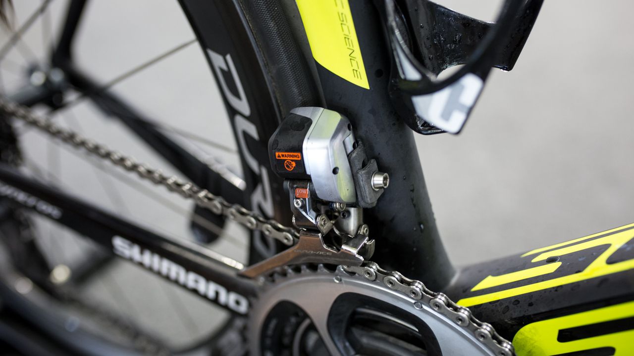 Shimano Dura-Ace Di2 front derailleur