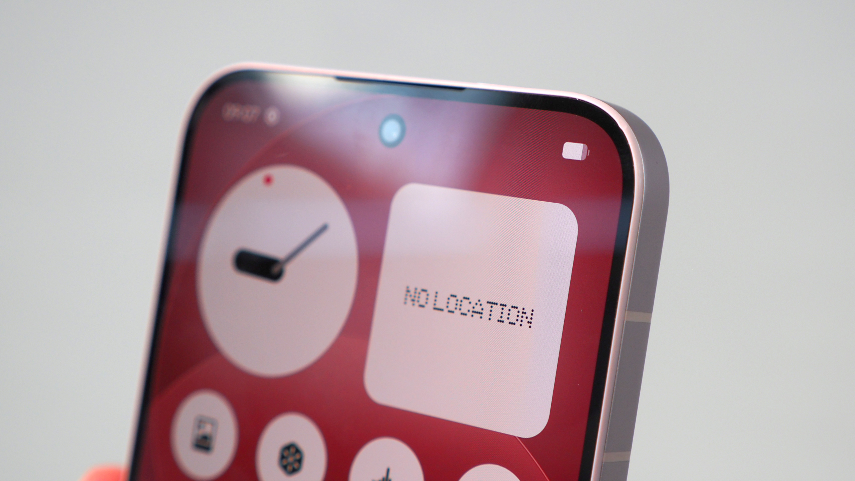 Nothing Phone (4a) Pro in Pink