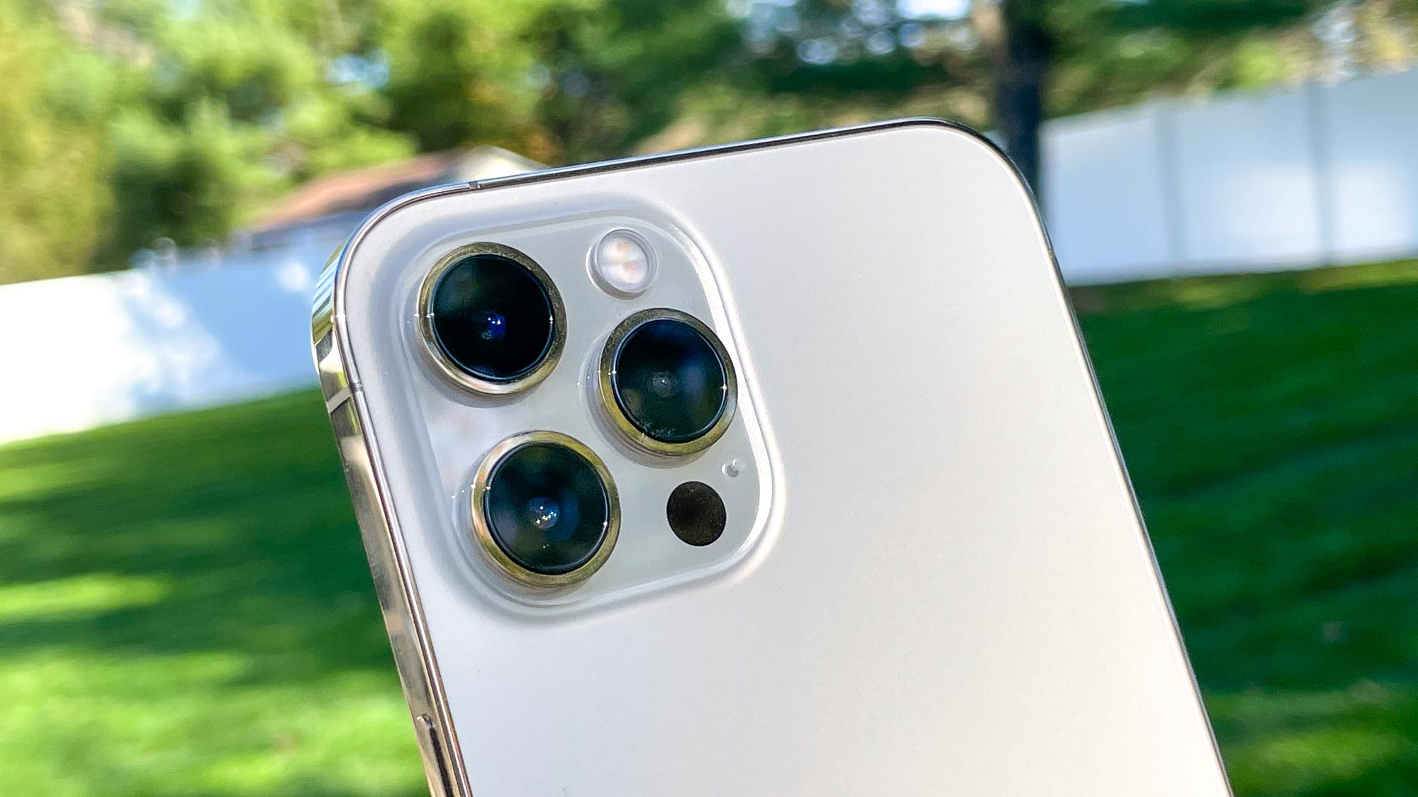 iPhone 12 Pro Max review cameras