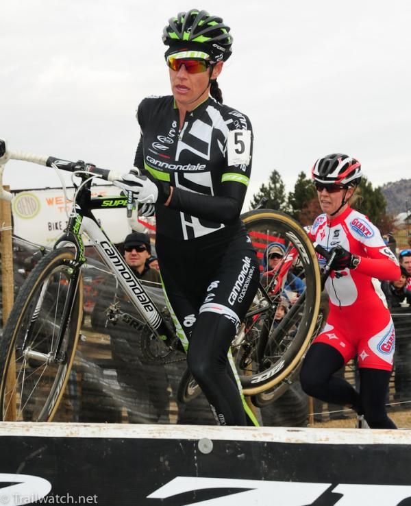 Nicole Duke (Cannondale) battling Stetson-Lee for second place