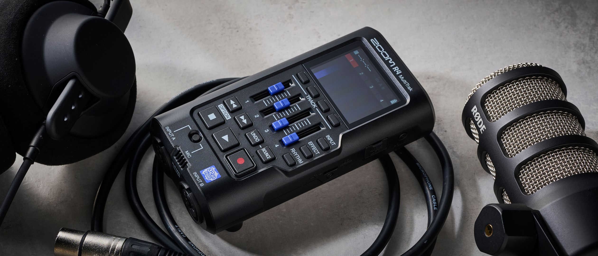 【極美品】ZOOM R4 MultiTrak MTR R4 MultiTrak 4-Track Recorder | Buy Now | ZOOM