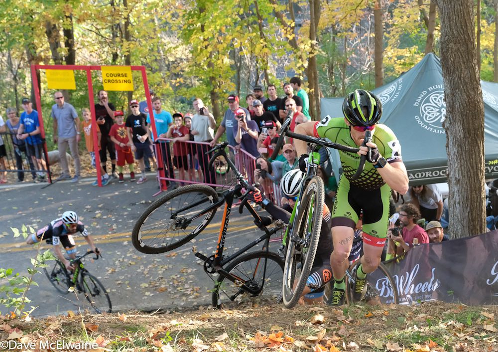 Stephen Hyde (Cannondale) and Jeremy Powers got caught behind a small crash early in the race that allowed Summerhill to briefly escape.