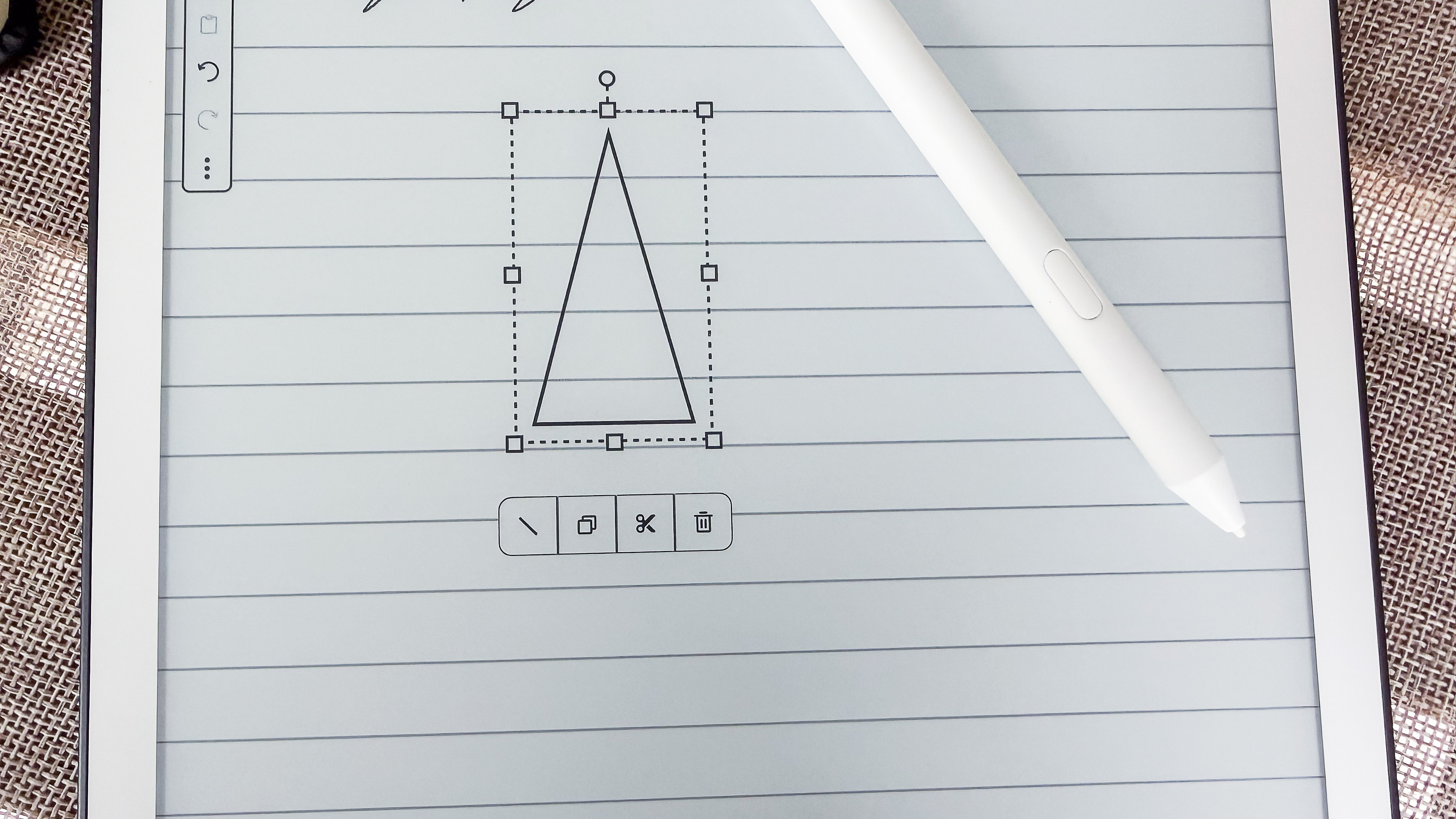 Smart Shapes feature in the Notes application of the 3rd generation Kindle Scribe