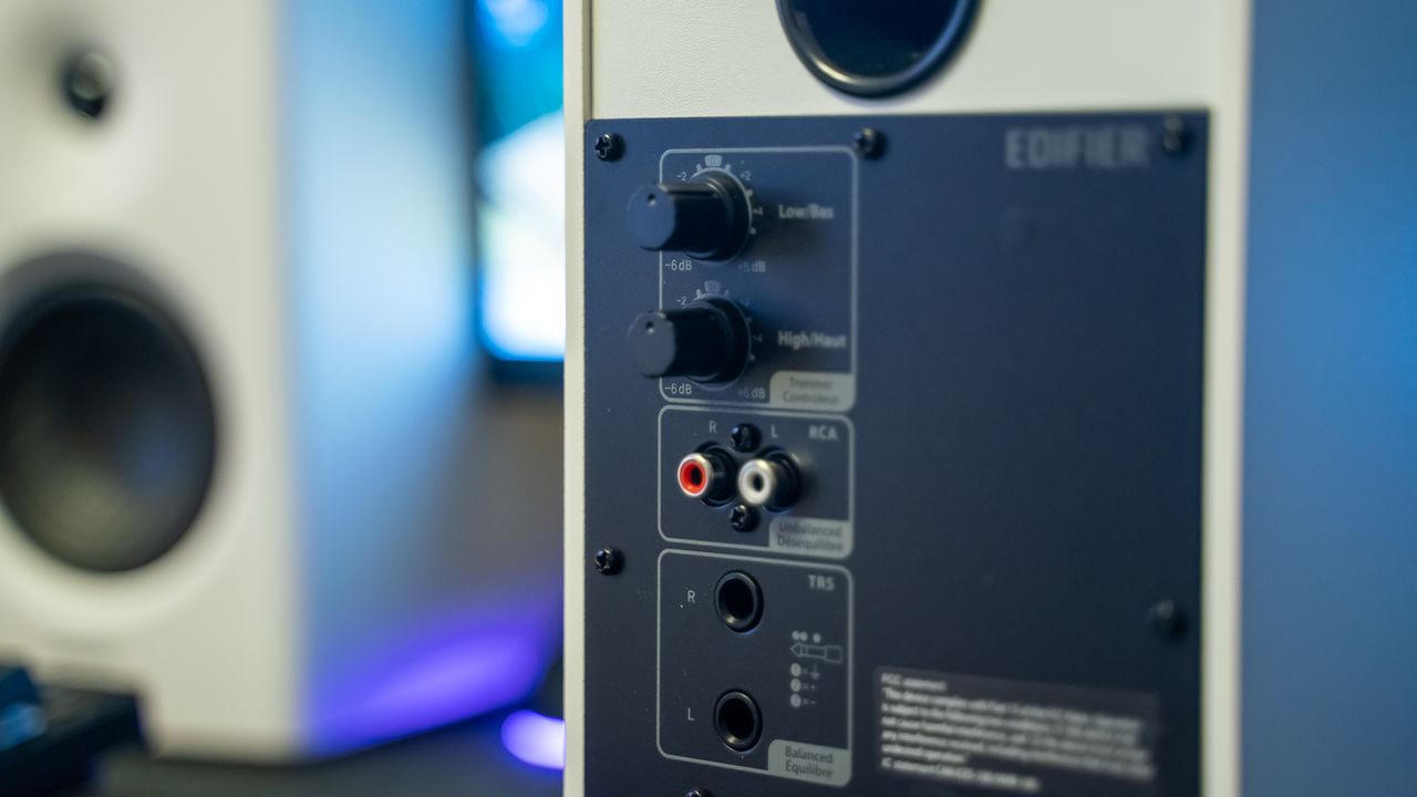 Edifier MR4 on a desk setup