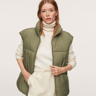 model showing how to style a puffer gilet