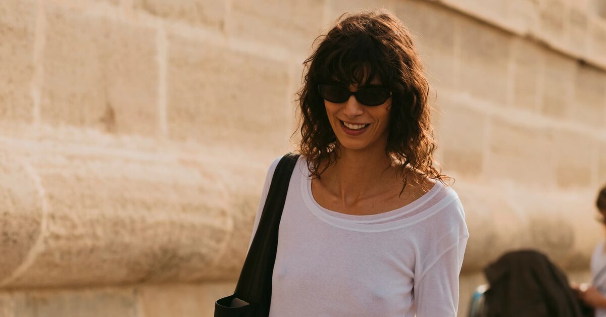 The Fall Shoe Trend Everyone In Paris Is Wearing With Black Leggings to Runway Shows and Dinners at Chez Janou
