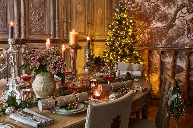 Christmas dining room with crackers and tree