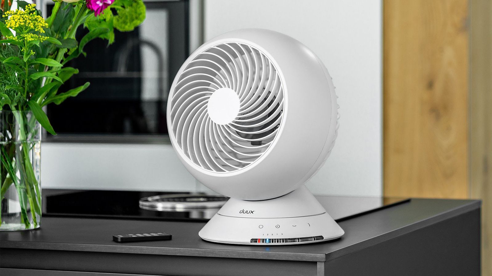 Duux Globe table fan review: a world of cooling | T3